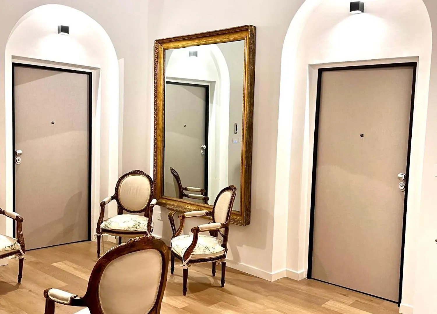 La Casa Di Nelly Boutique Apartment Napoli Italia