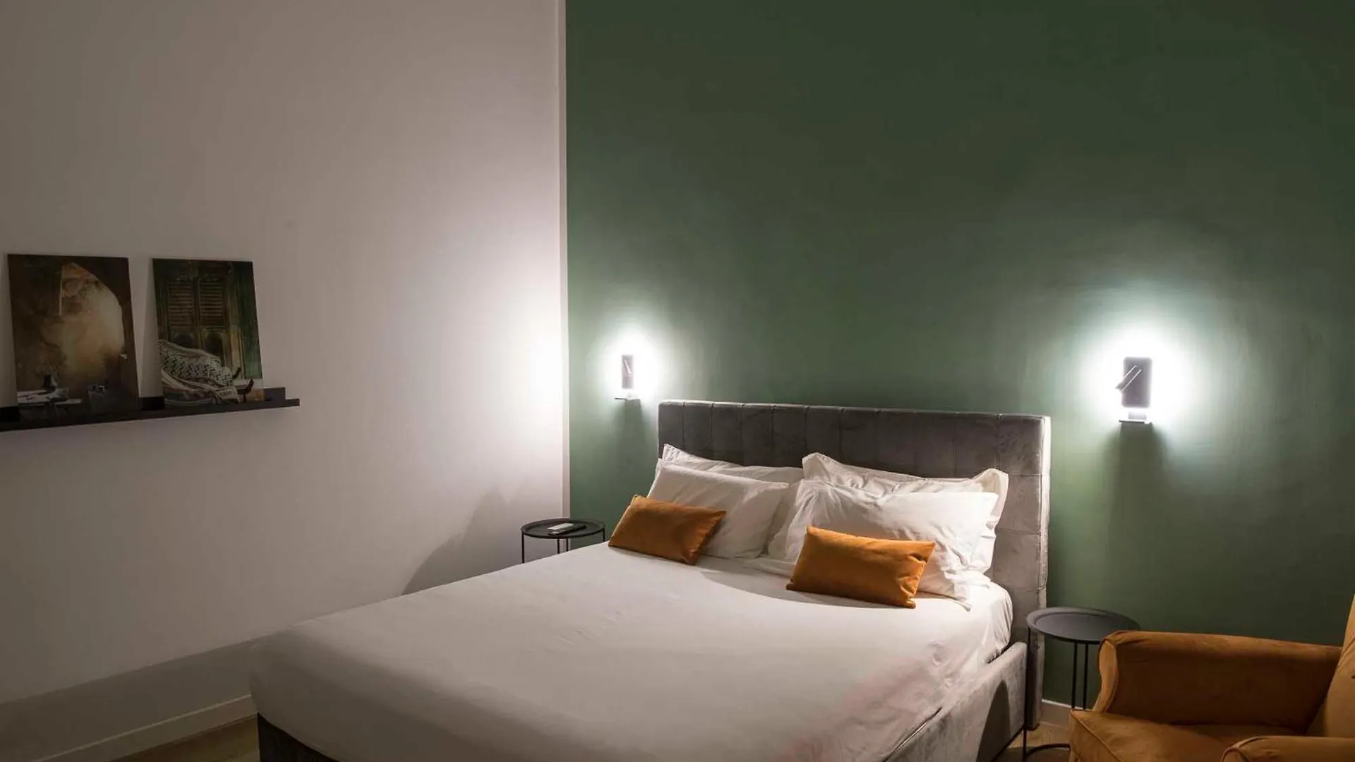 La Casa Di Nelly Boutique Apartment Napoli 0*,  Italia